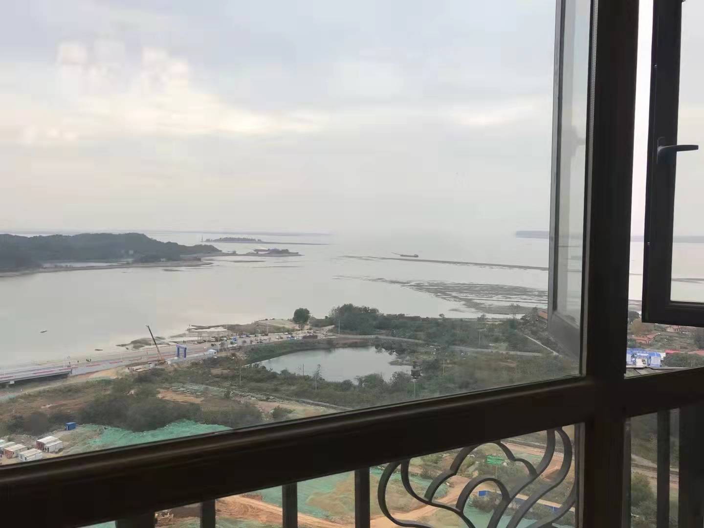 恒大南湖半岛  2室2厅1卫   2500.00元/月室内图