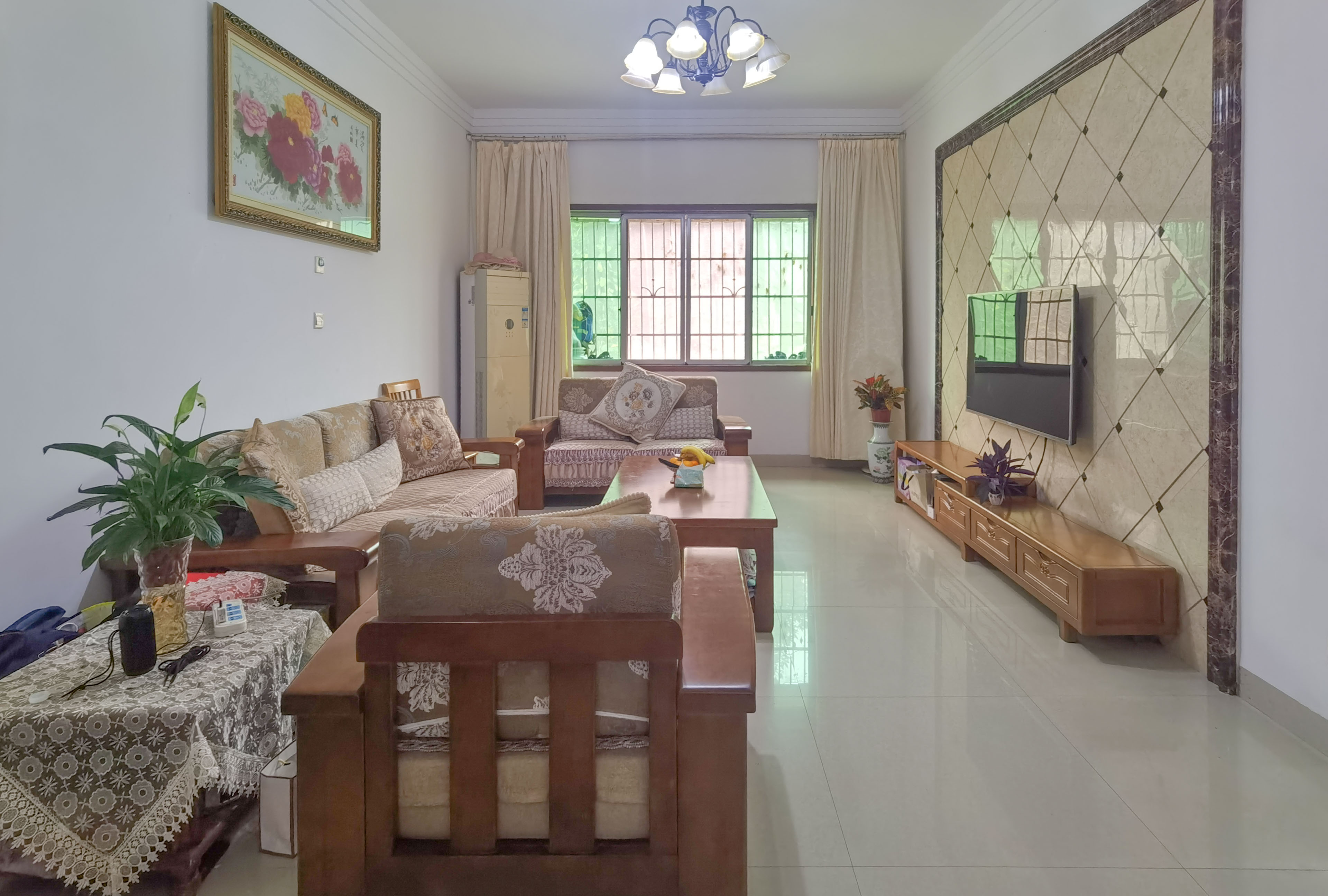 新新家园 2室2厅1卫 38.0万 新新家园 2室2厅1卫 38.0万客厅