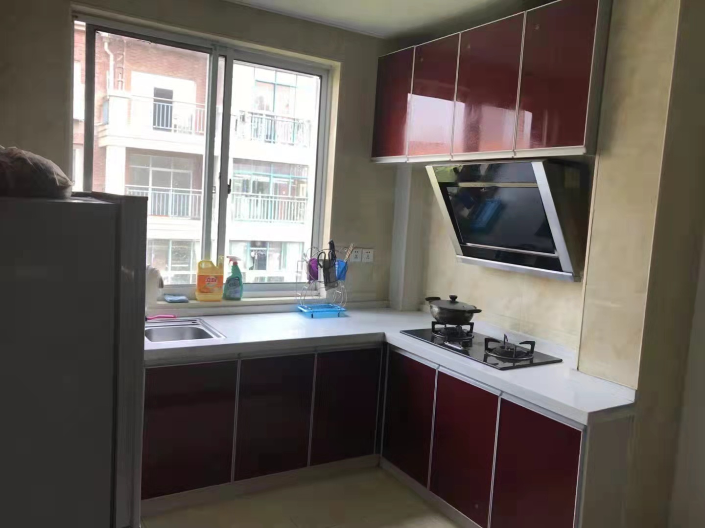 玫瑰名城玫瑰园 0室0厅0卫 1600.0元/月 玫瑰名城玫瑰园 0室0厅0卫 1600.0元/月室内图