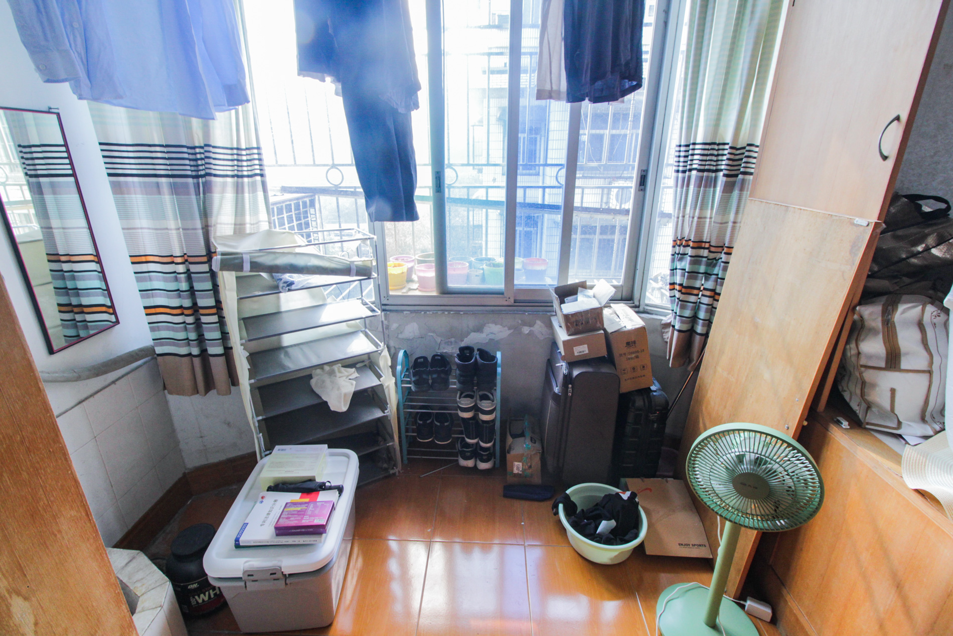 富绿山庄  5室2厅2卫   98.00万阳台