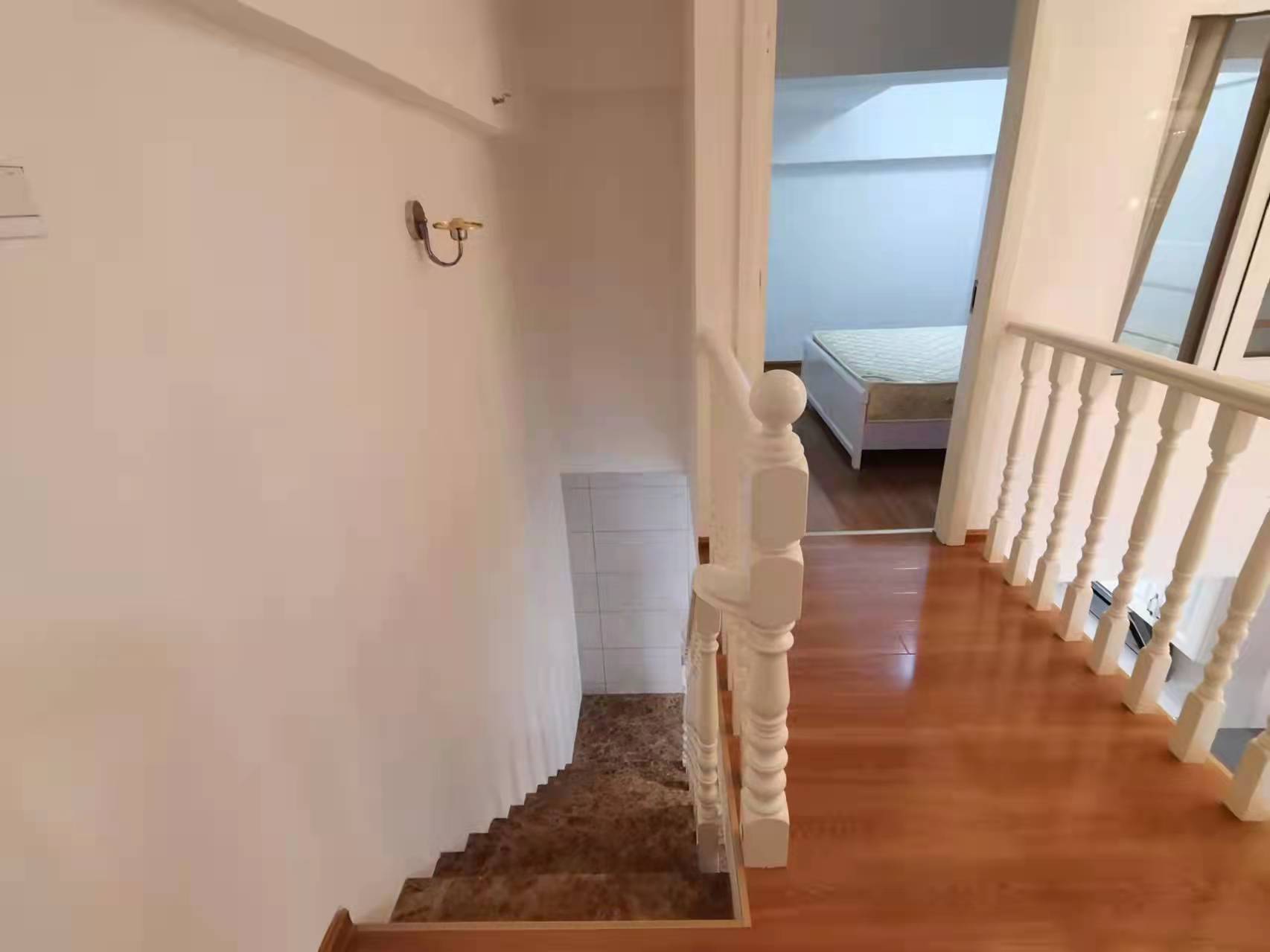 星美新外滩(公寓栋)  1室1厅1卫    2000.0元/月 星美新外滩(公寓栋)  1室1厅1卫    2000.0元/月室内图