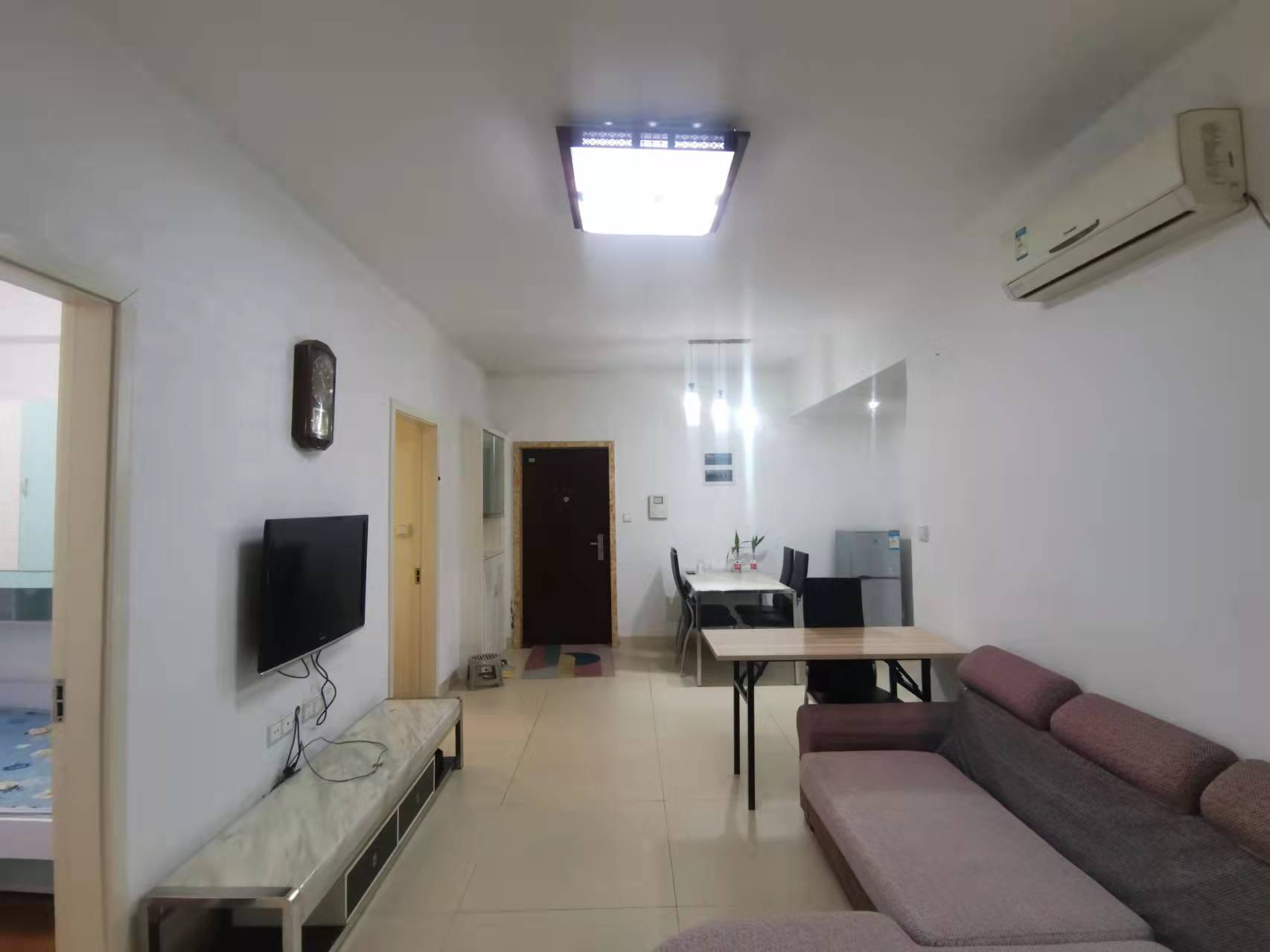 愉景湾东域  2室2厅1卫    1400.0元/月 愉景湾东域  2室2厅1卫    1400.0元/月室内图