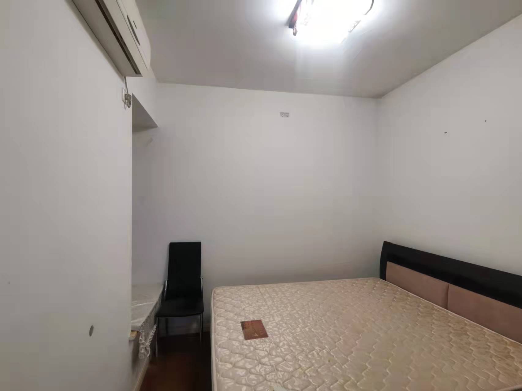 愉景湾东域  2室2厅1卫    1400.0元/月 愉景湾东域  2室2厅1卫    1400.0元/月室内图