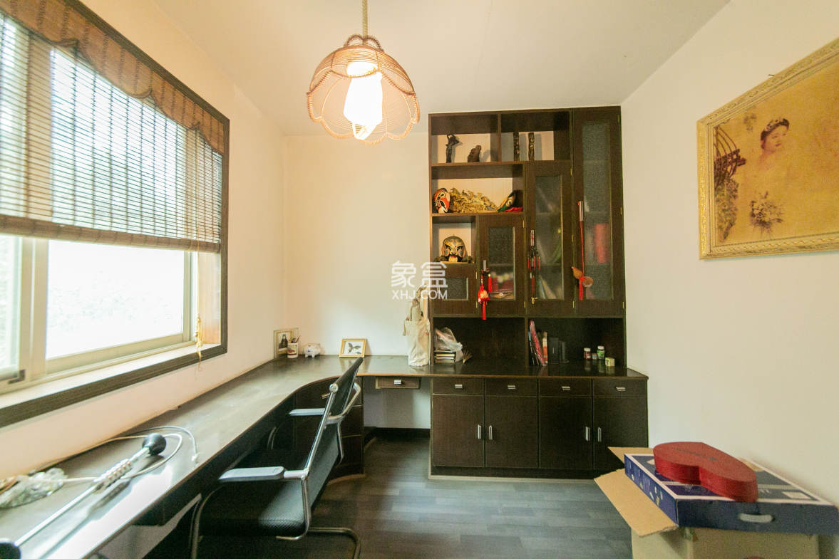 广福园 3室2厅2卫 68.0万 广福园 3室2厅2卫 68.0万卧室