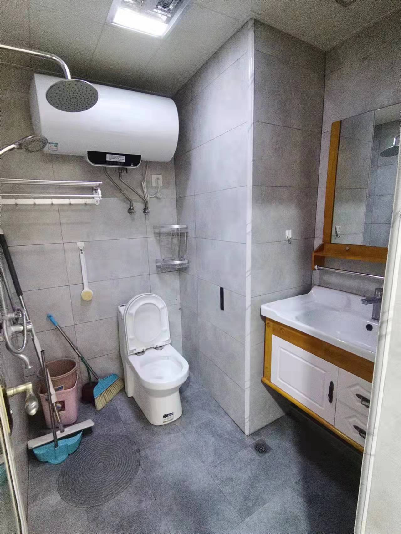 星美新外滩(公寓栋)  1室1厅1卫    2000.0元/月 星美新外滩(公寓栋)  1室1厅1卫    2000.0元/月室内图