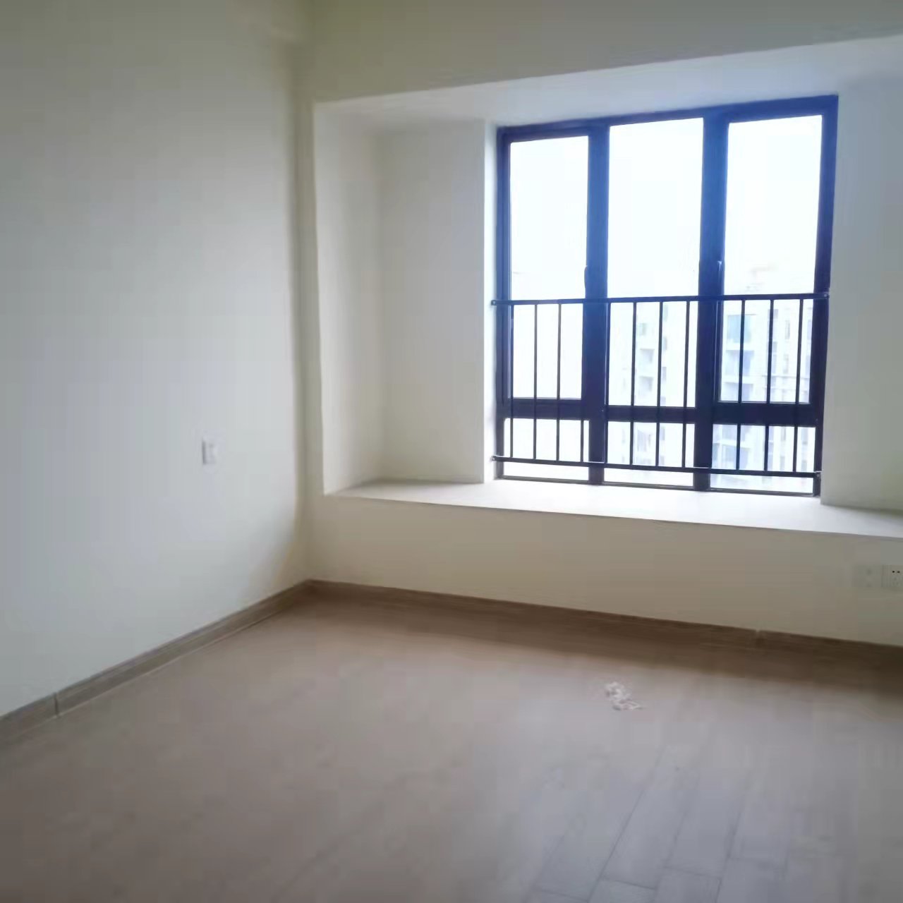 华耀碧桂园十里江湾天汇 4室2厅2卫 2800.0元/月 华耀碧桂园十里江湾天汇 4室2厅2卫 2800.0元/月室内图