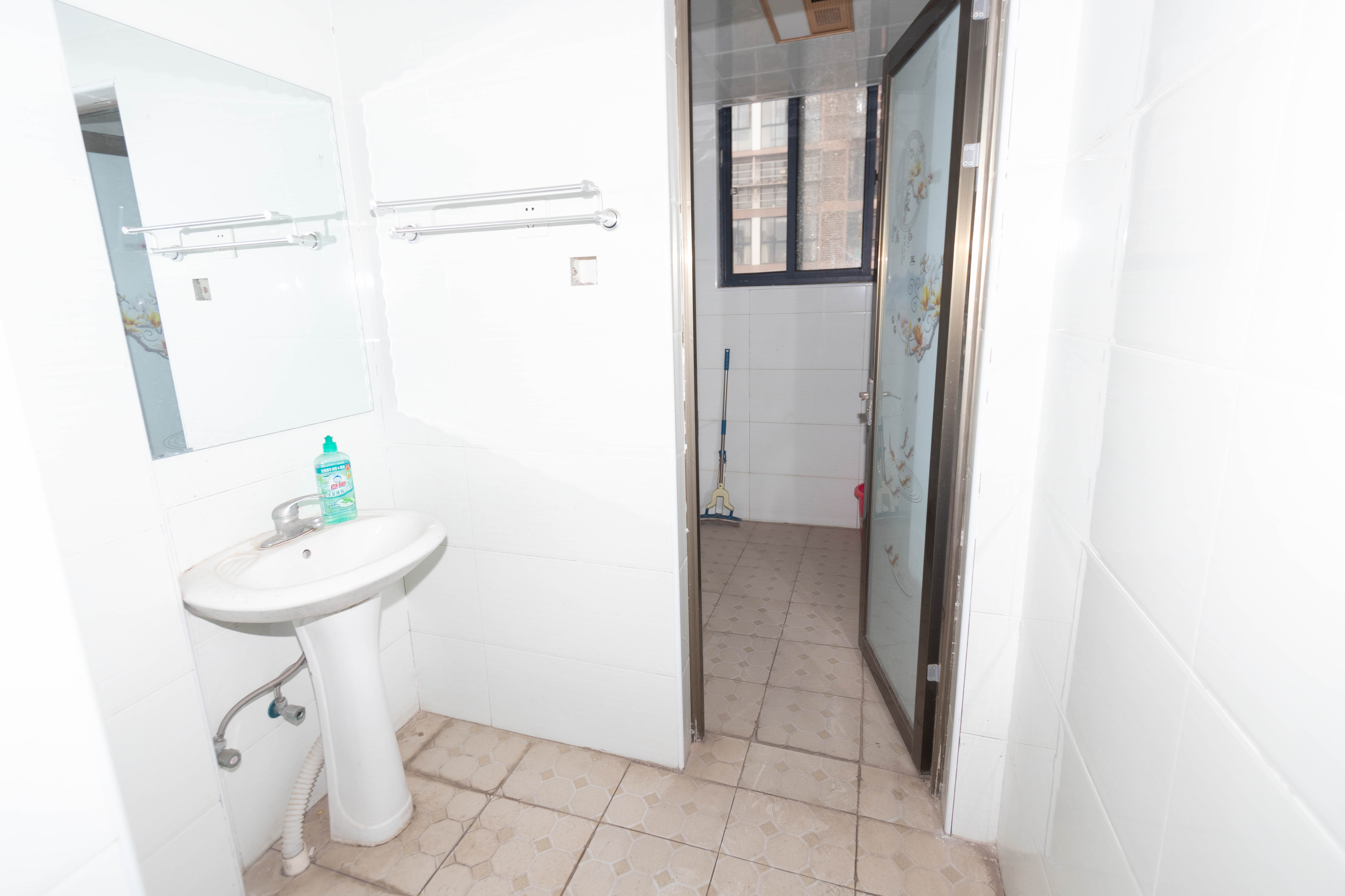 黑金时代广场  4室2厅1卫    78.0万其他