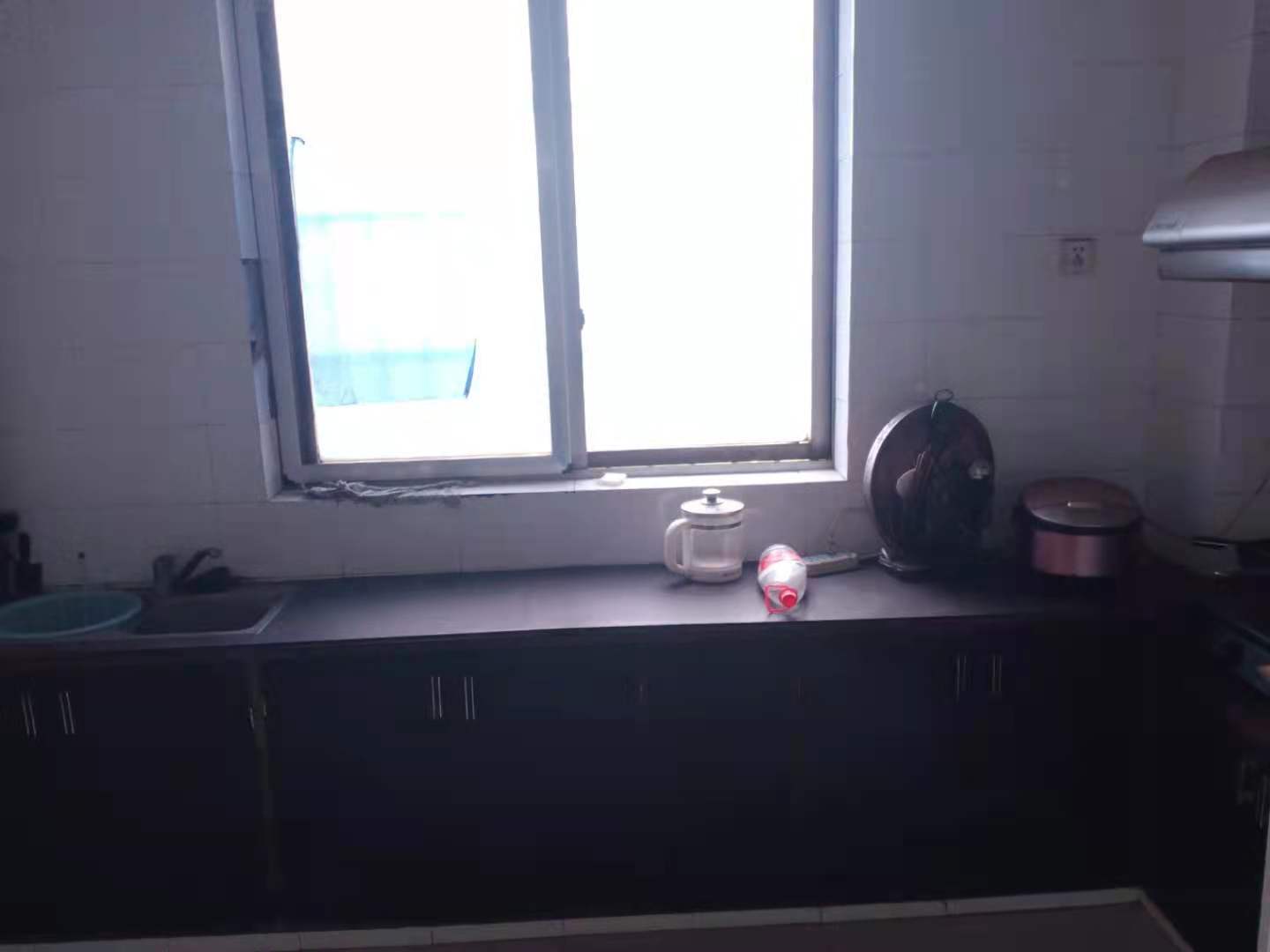 东方工具厂 3室2厅2卫 42.8万 东方工具厂 3室2厅2卫 42.8万客厅