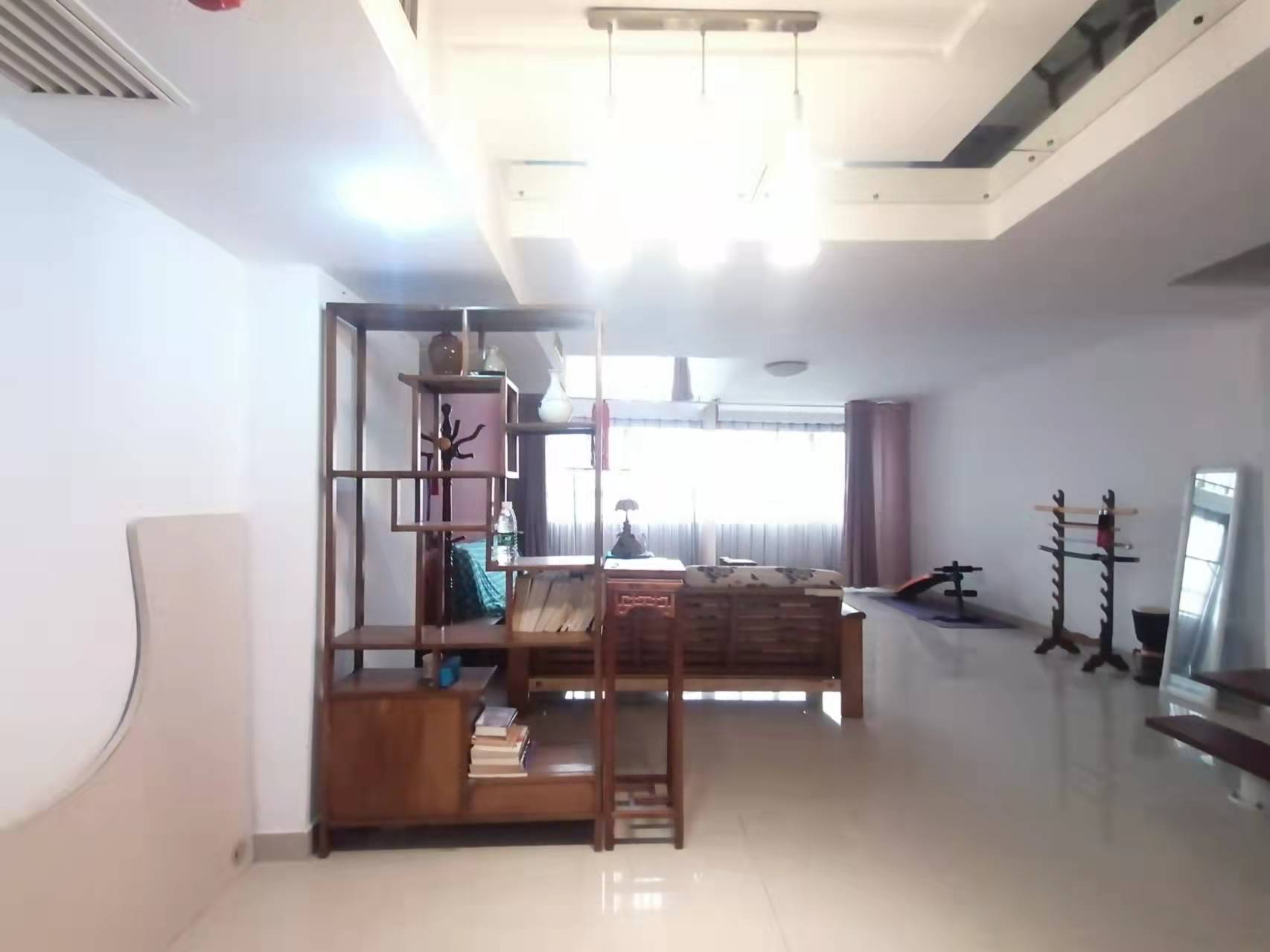 中瀚财富广场  3室2厅1卫    2000.0元/月 中瀚财富广场  3室2厅1卫    2000.0元/月室内图