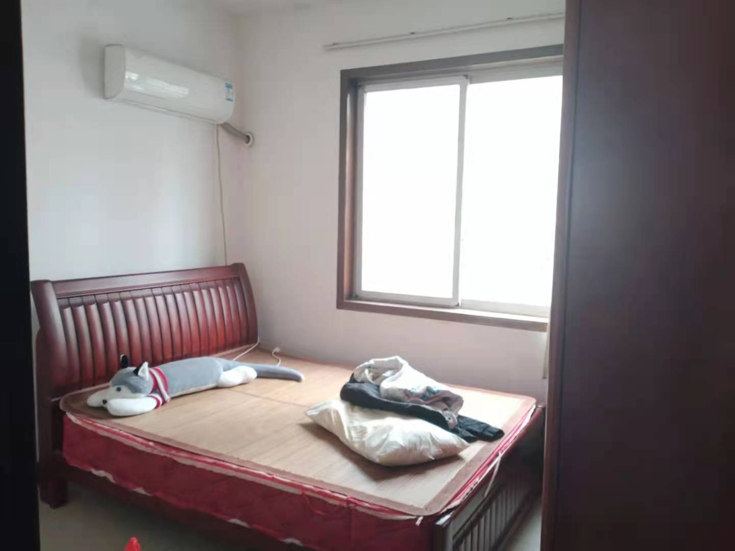 东方工具厂 3室2厅2卫 42.8万 东方工具厂 3室2厅2卫 42.8万客厅