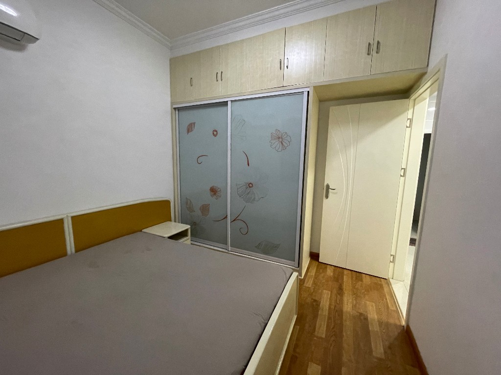 流金岁月-华晨国际 2室2厅1卫 62.0万 流金岁月-华晨国际 2室2厅1卫 62.0万客厅