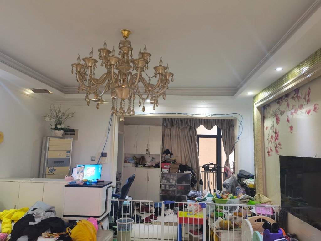 御景华庭  3室2厅1卫   88.00万客厅