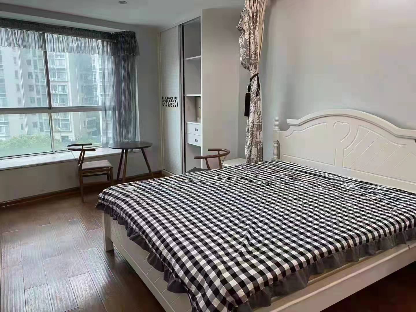 旺和大厦  1室1厅1卫   1600.00元/月室内图