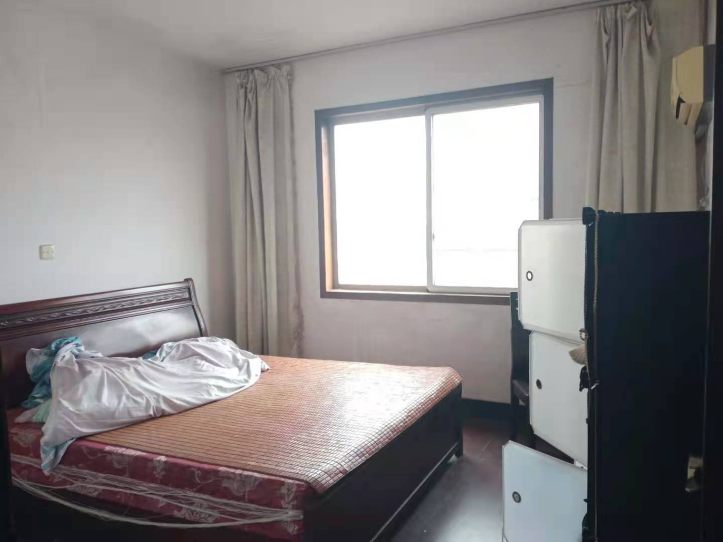 东方工具厂  3室2厅2卫   1000.00元/月室内图