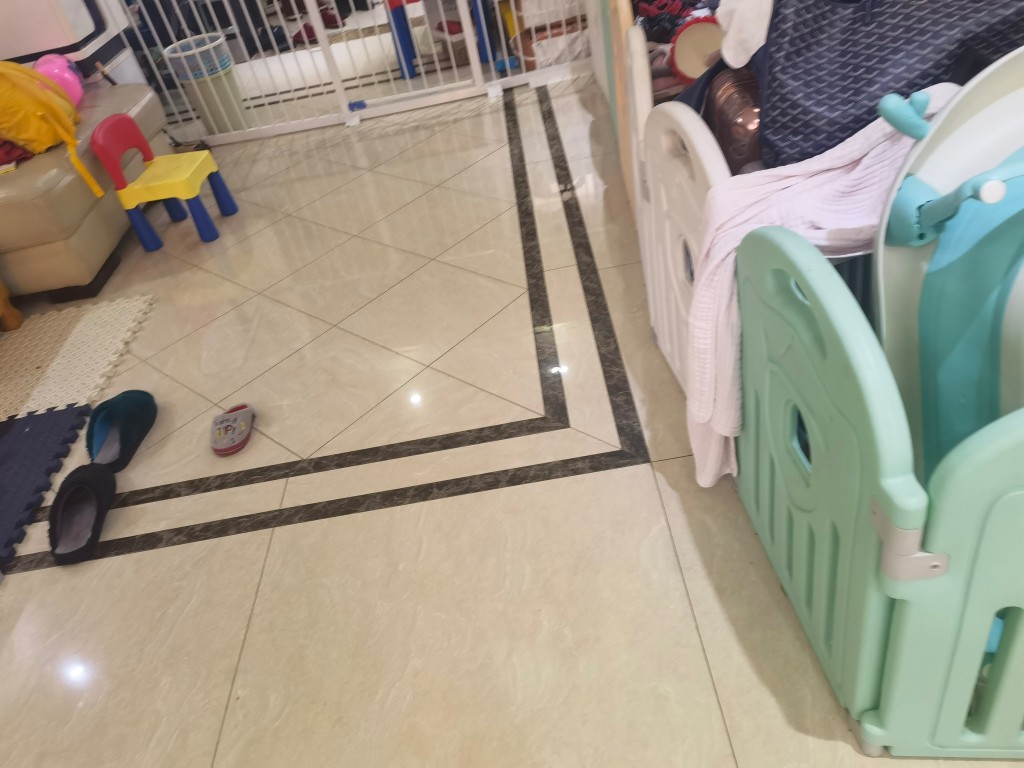 御景华庭 3室2厅1卫 88.0万 御景华庭 3室2厅1卫 88.0万客厅