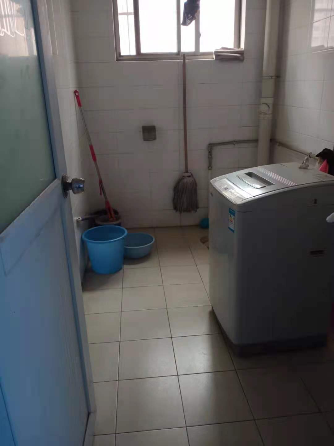 东方工具厂 3室2厅2卫 42.8万 东方工具厂 3室2厅2卫 42.8万客厅