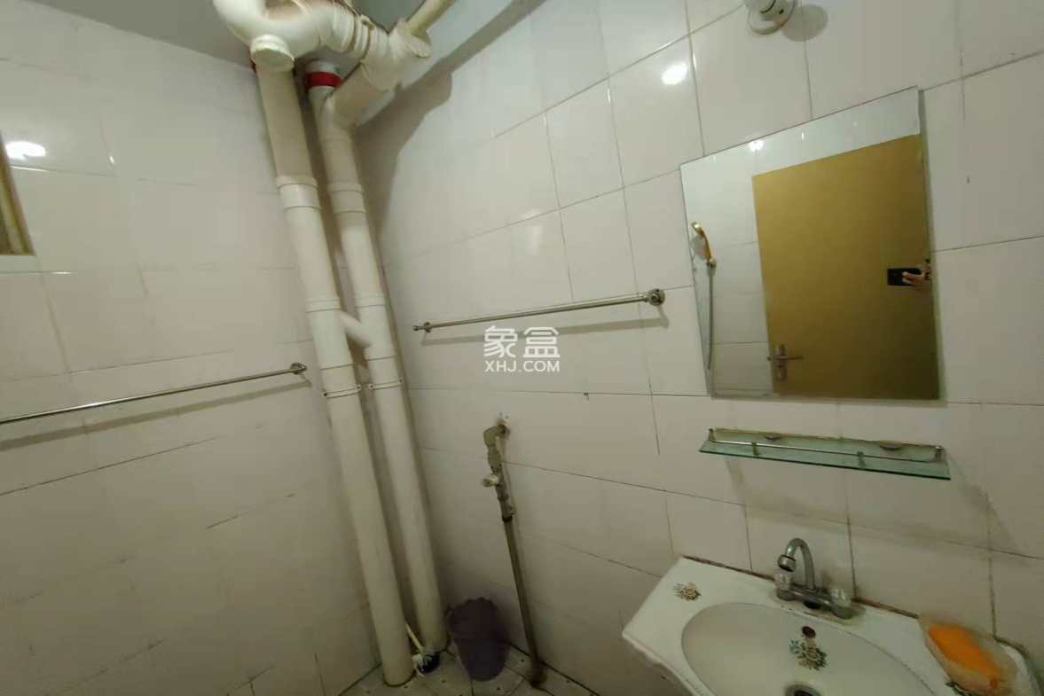 南湖锦苑 2室1厅1卫 1666.0元/月 南湖锦苑 2室1厅1卫 1666.0元/月室内图