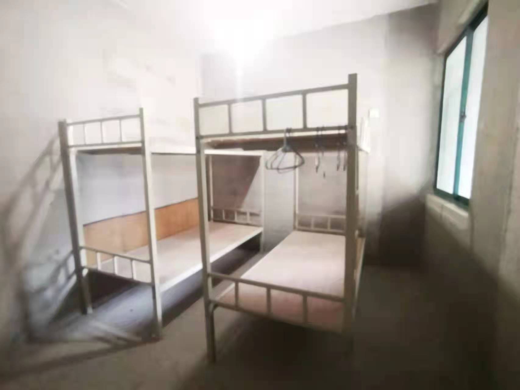 湖景名城 2室2厅1卫 55.5万 湖景名城 2室2厅1卫 55.5万客厅