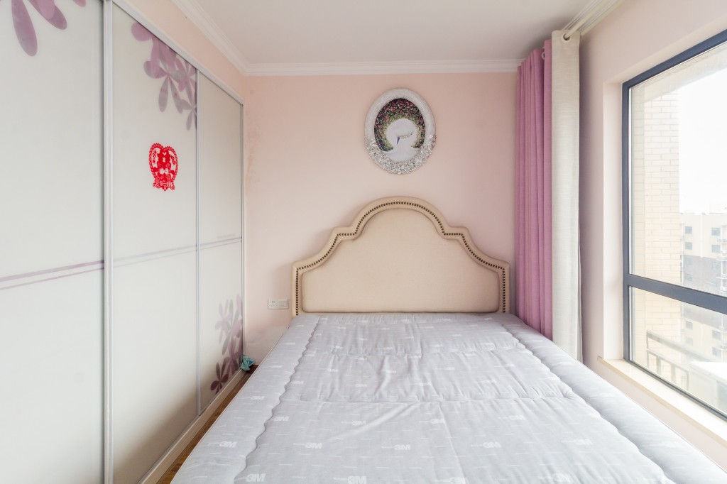 中国铁建国际城二期 3室2厅1卫 72.0万 中国铁建国际城二期 3室2厅1卫 72.0万卧室