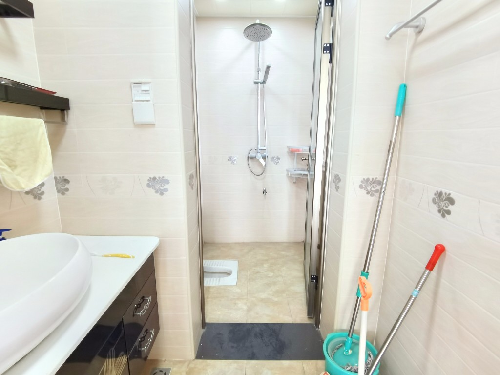 印象华都 3室2厅1卫 53.8万 印象华都 3室2厅1卫 53.8万客厅