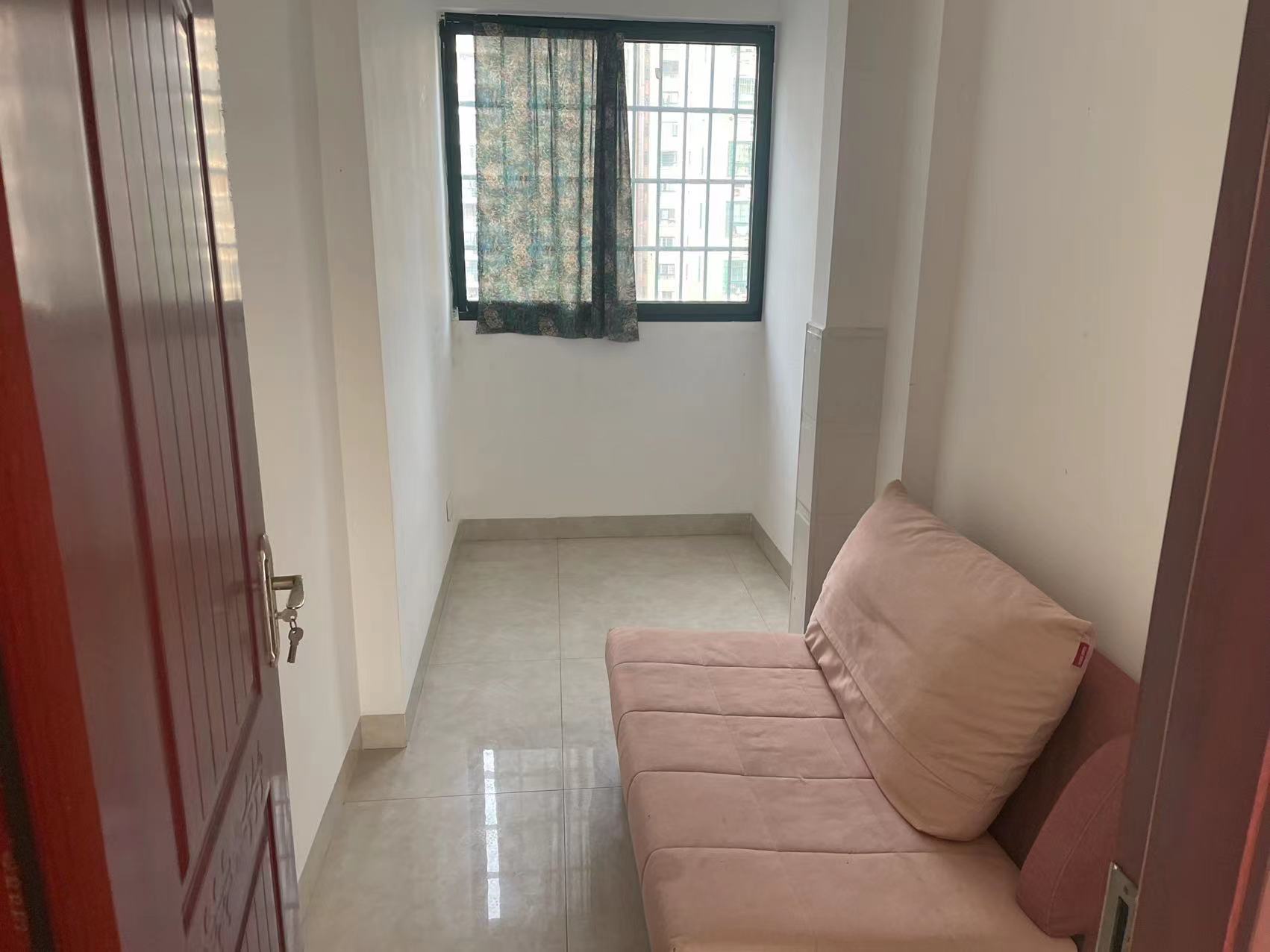 冠都现代城(冠都幸福彼岸) 2室2厅1卫 1650.0元/月 冠都现代城(冠都幸福彼岸) 2室2厅1卫 1650.0元/月室内图