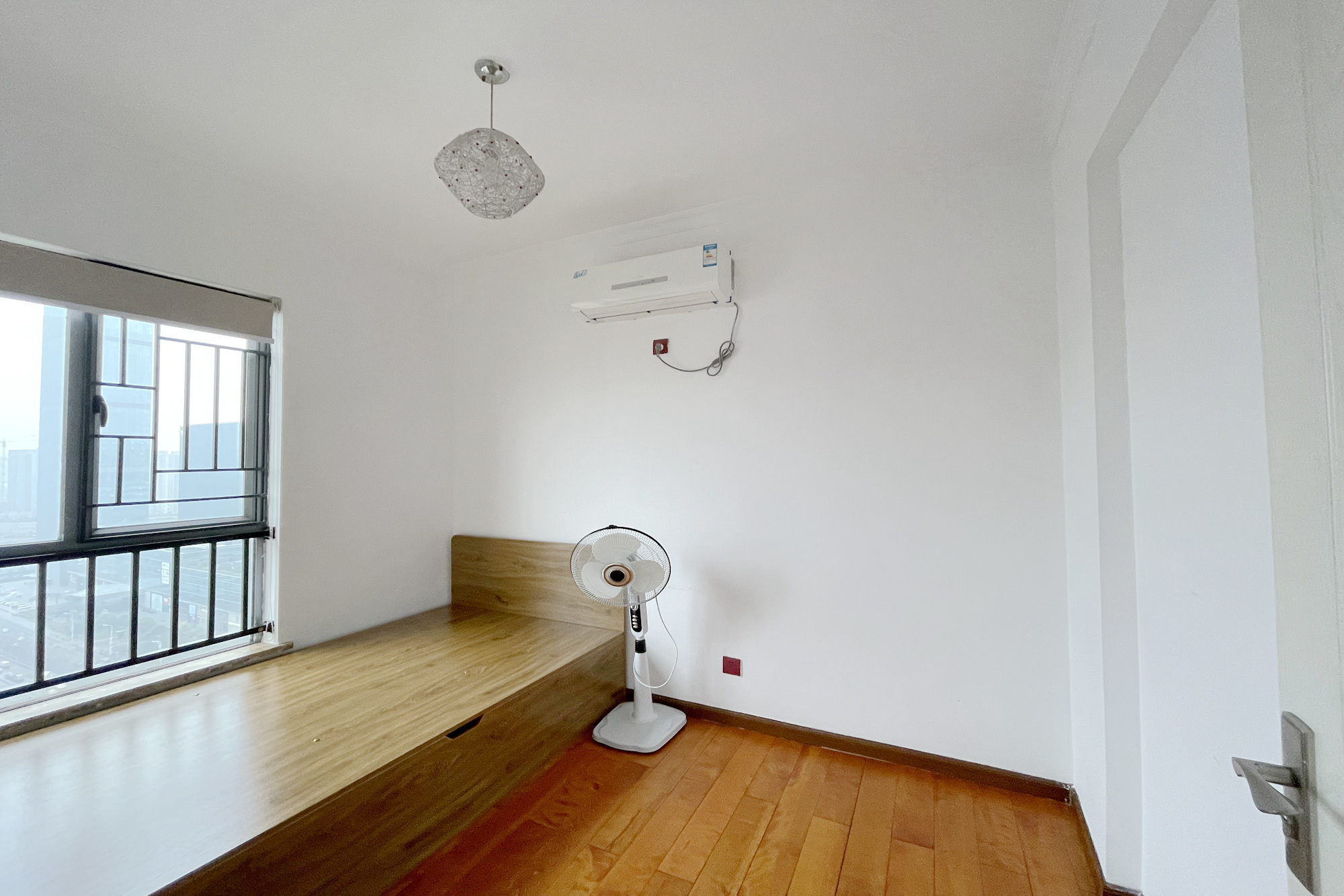 融科檀香山（融科紫檀、香山国际）  2室2厅1卫    106.0万卧室