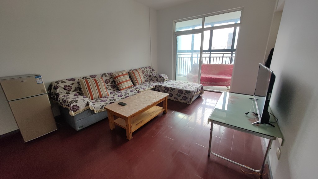 南湖春天 2室2厅1卫 1800.0元/月 南湖春天 2室2厅1卫 1800.0元/月室内图