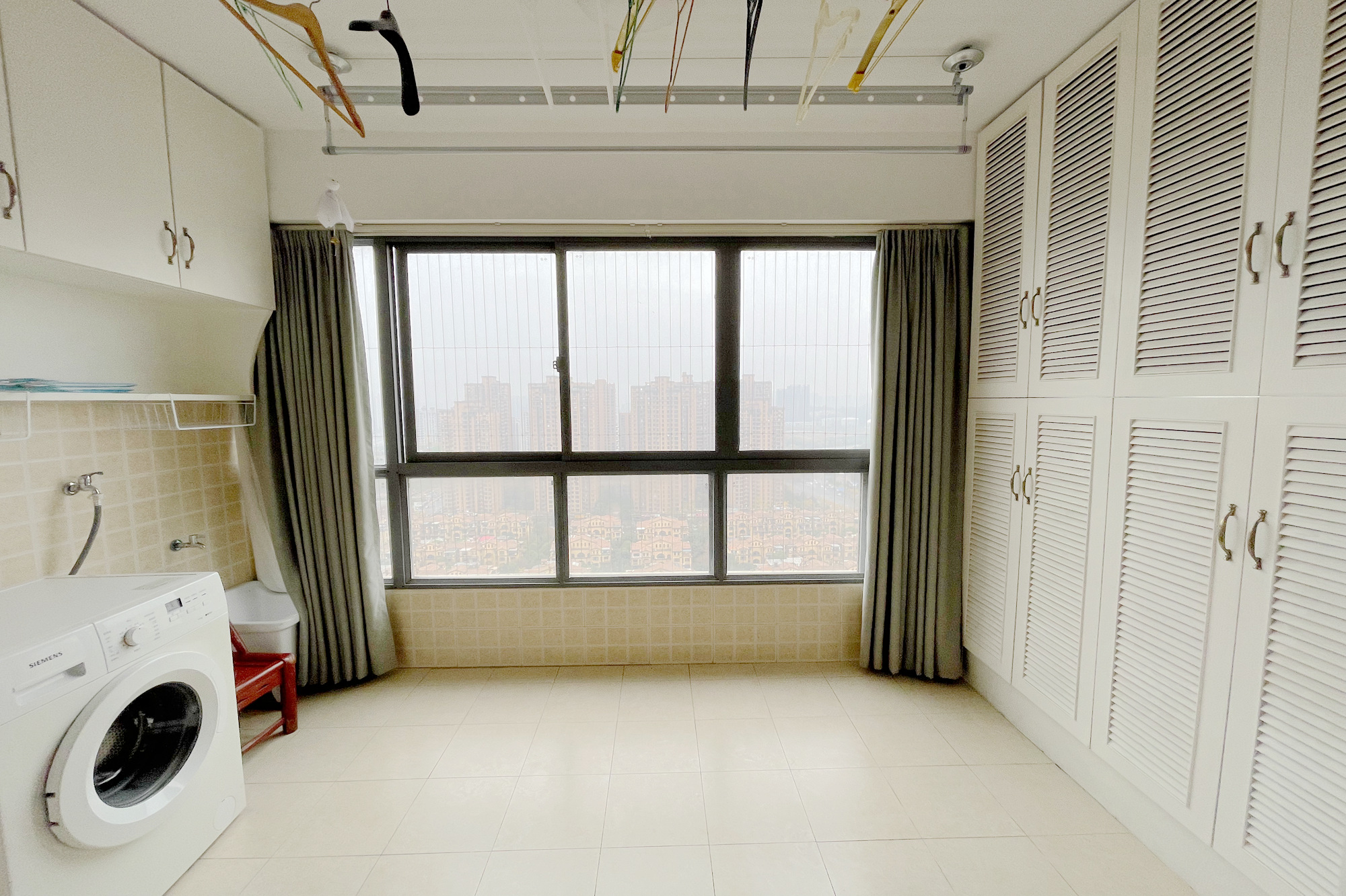 融科檀香山（融科紫檀、香山国际）  2室2厅1卫    106.0万阳台