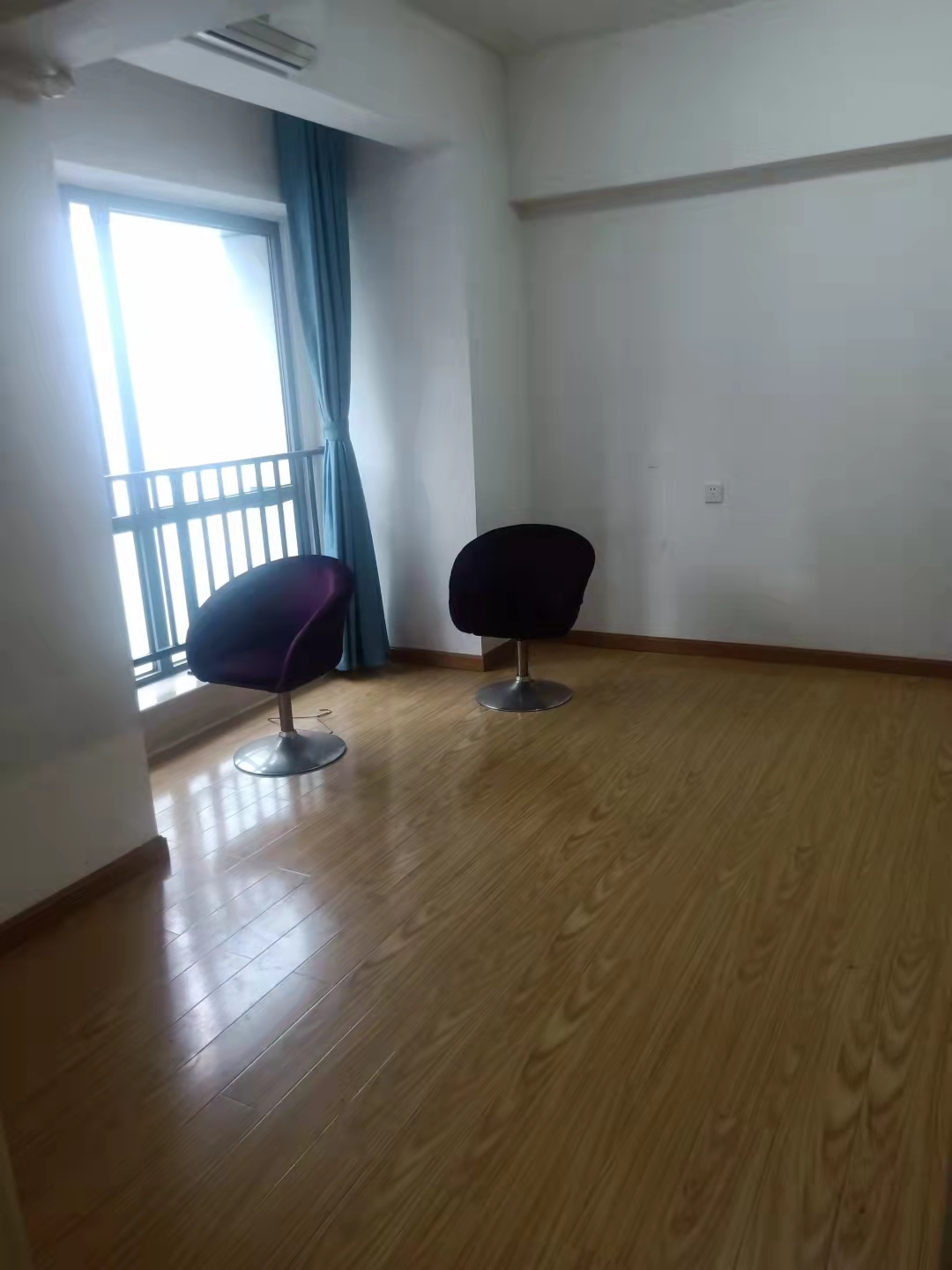 大汉希尔顿 2室2厅1卫 2200.0元/月 大汉希尔顿 2室2厅1卫 2200.0元/月室内图