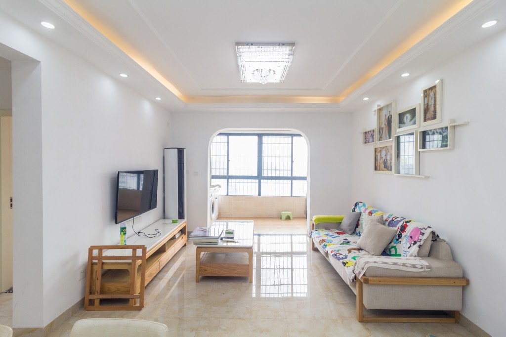 中国铁建国际城二期 3室2厅1卫 72.0万 中国铁建国际城二期 3室2厅1卫 72.0万客厅