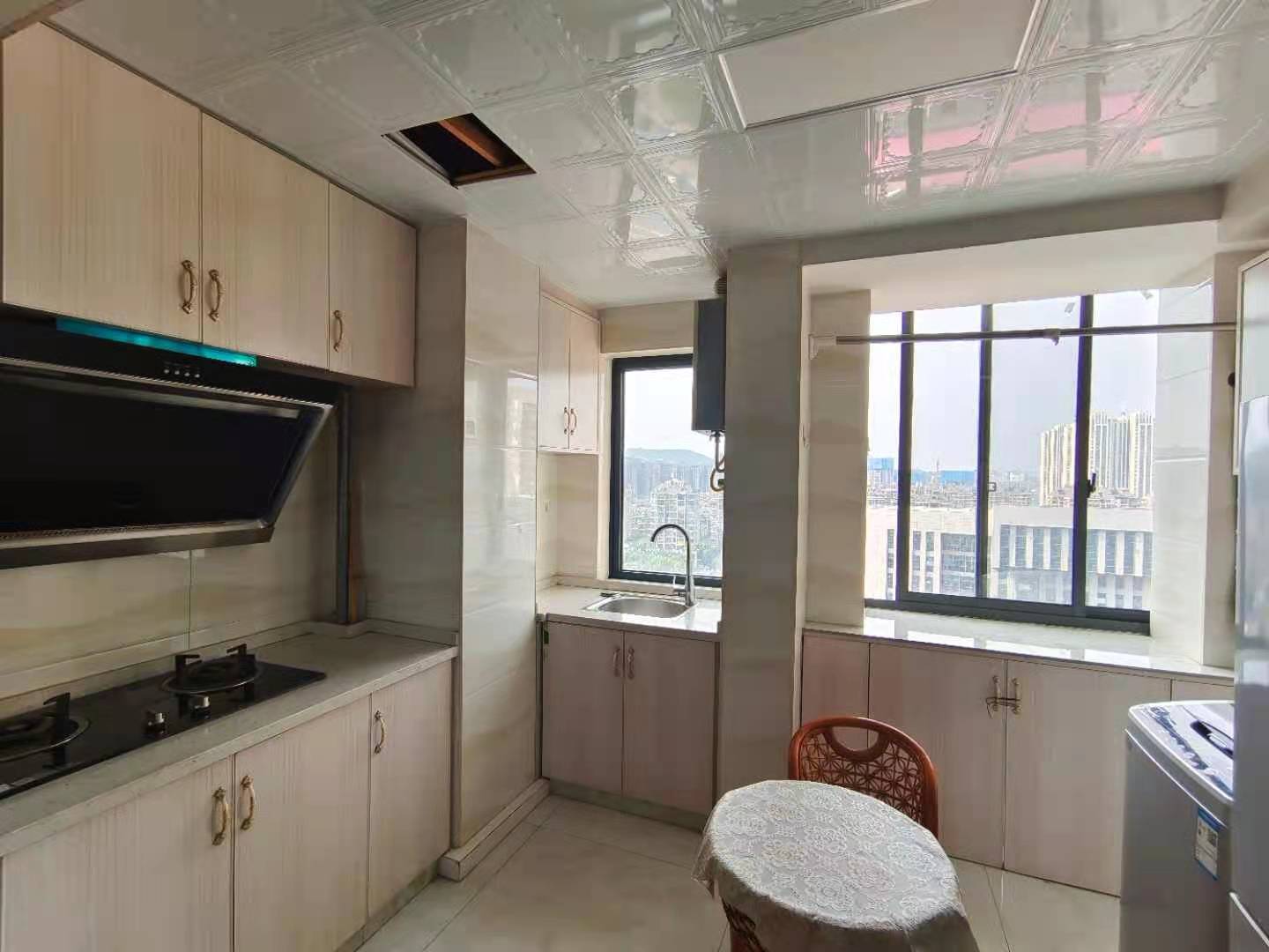 中建御山和苑 1室1厅1卫 30.8万 中建御山和苑 1室1厅1卫 30.8万客厅