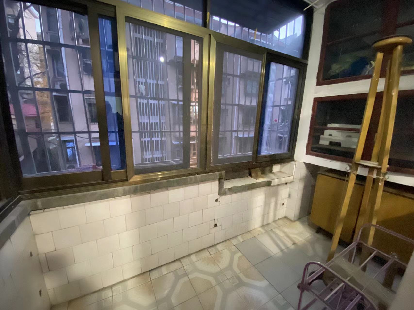 野鸭冲(新屋街) 2室1厅1卫 800.0元/月 野鸭冲(新屋街) 2室1厅1卫 800.0元/月室内图