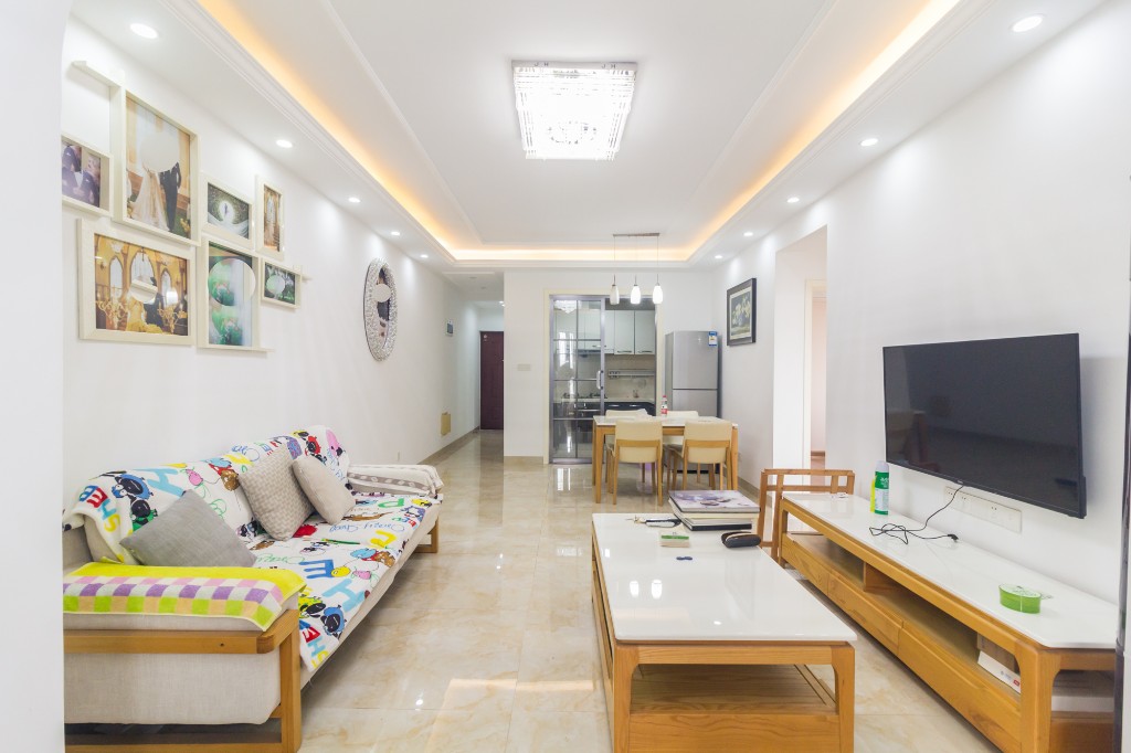 中国铁建国际城二期 3室2厅1卫 72.0万 中国铁建国际城二期 3室2厅1卫 72.0万客厅