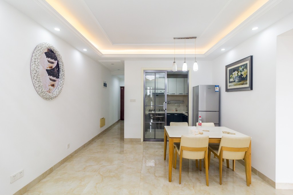 中国铁建国际城二期 3室2厅1卫 72.0万 中国铁建国际城二期 3室2厅1卫 72.0万客厅