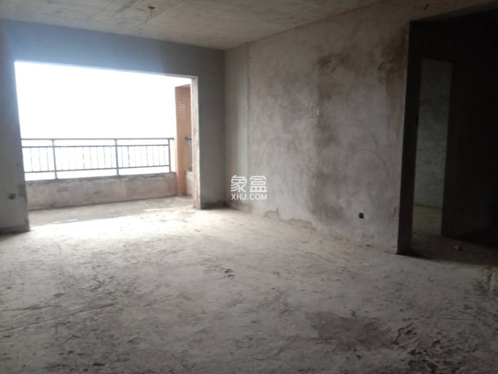 桃花源里  3室2厅2卫    75.0万