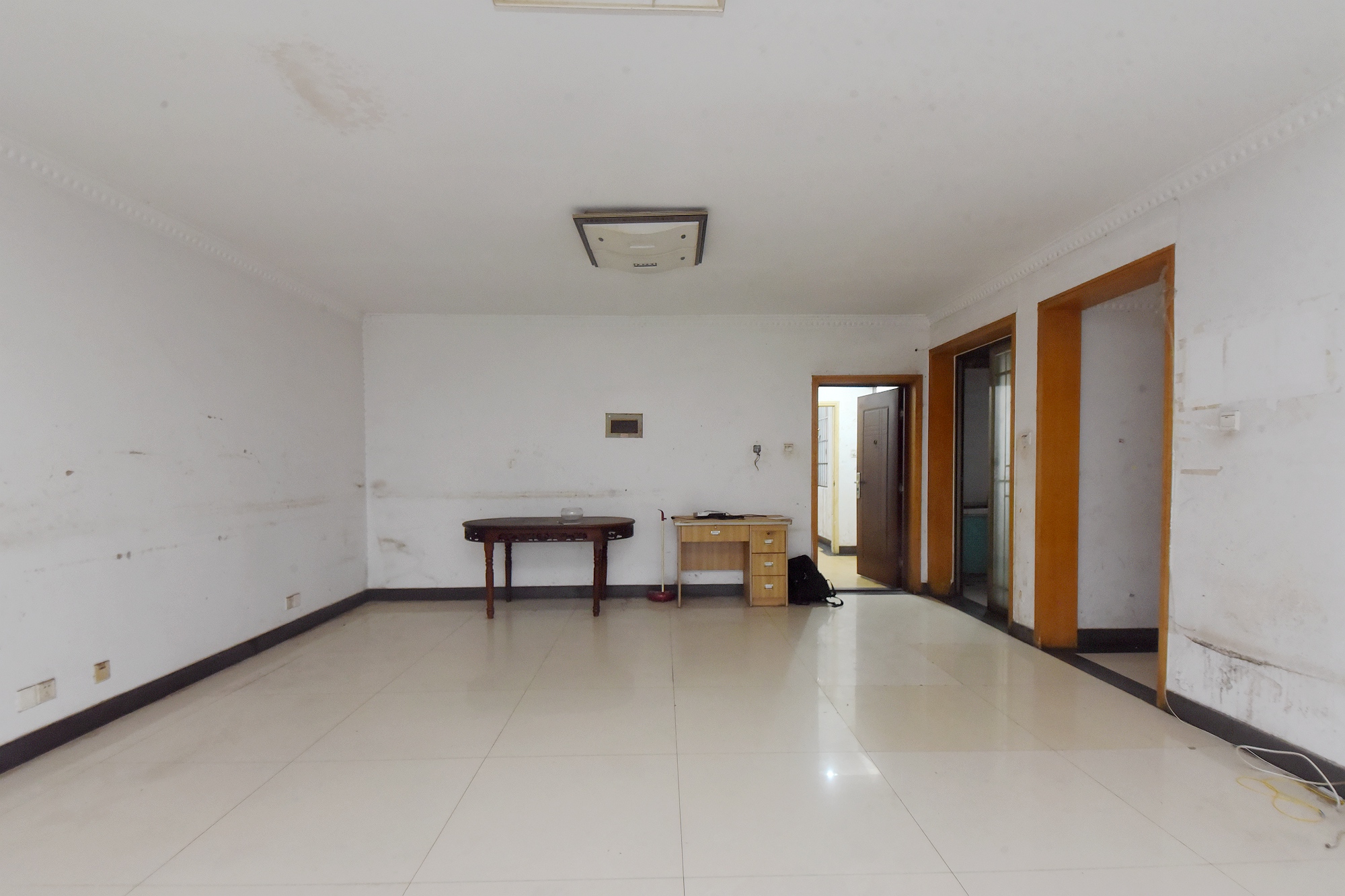 高桥现代商贸城  4室3厅2卫    118.88万室内图1