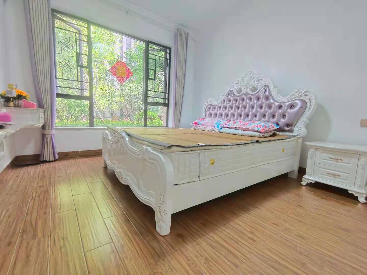 中泰财富湘江 4室2厅2卫 123.8万 中泰财富湘江 4室2厅2卫 123.8万客厅