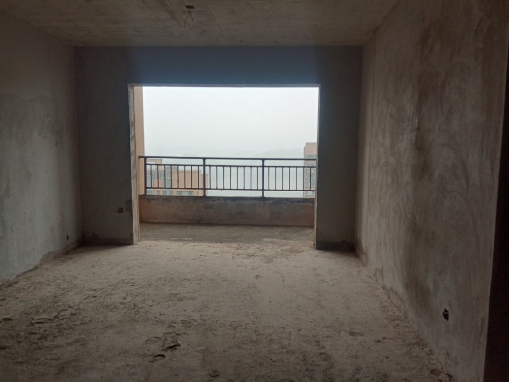 桃花源里 3室2厅2卫 75.0万 桃花源里 3室2厅2卫 75.0万客厅