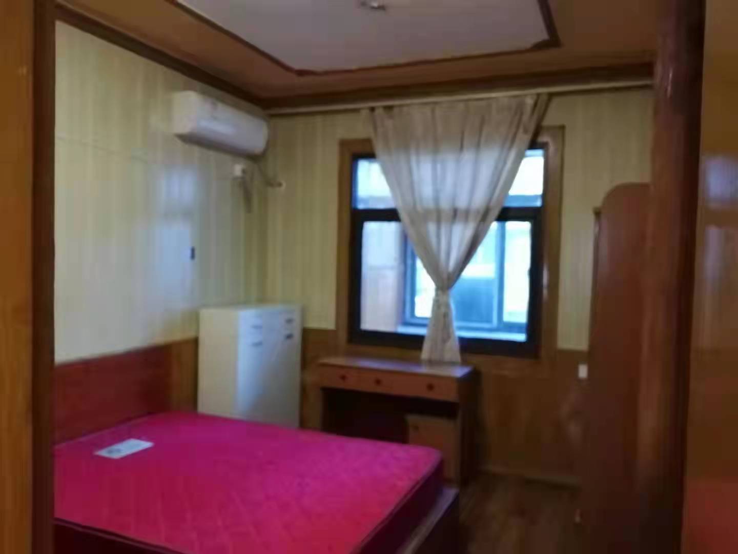 花园一村 3室2厅1卫 58.0万 花园一村 3室2厅1卫 58.0万客厅