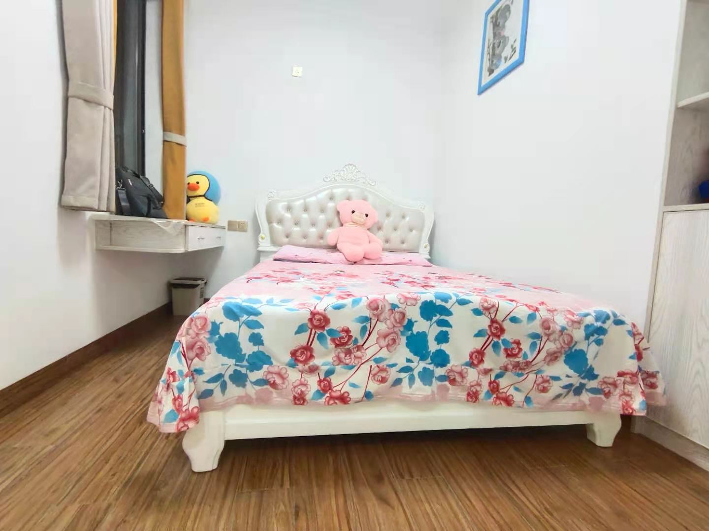 中泰财富湘江 4室2厅2卫 123.8万 中泰财富湘江 4室2厅2卫 123.8万客厅