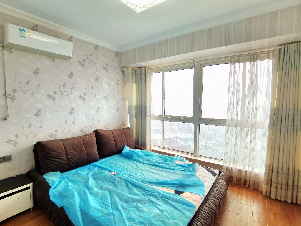 印象华都 3室2厅1卫 53.8万 印象华都 3室2厅1卫 53.8万客厅