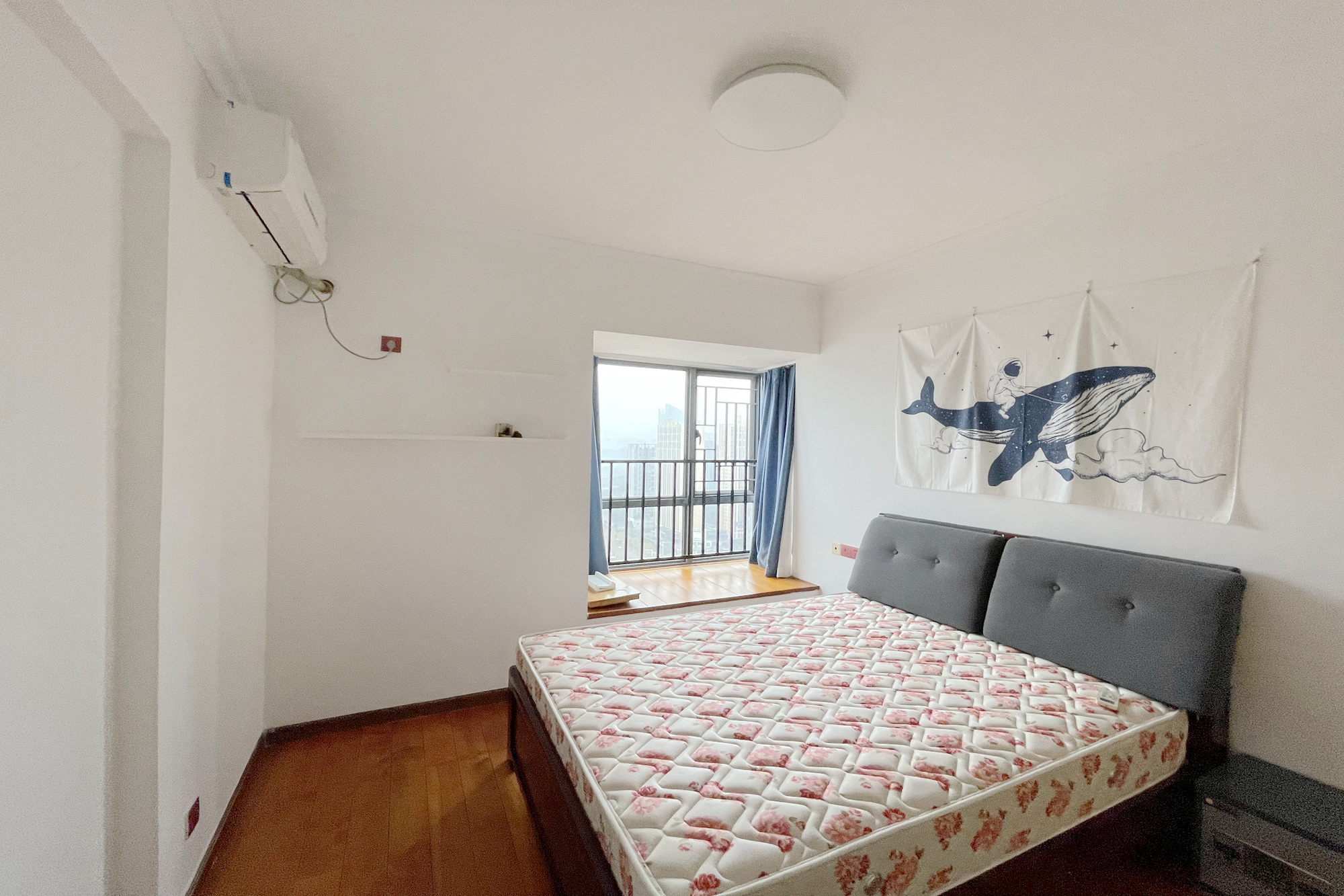 融科檀香山（融科紫檀、香山国际）  2室2厅1卫    106.0万卧室