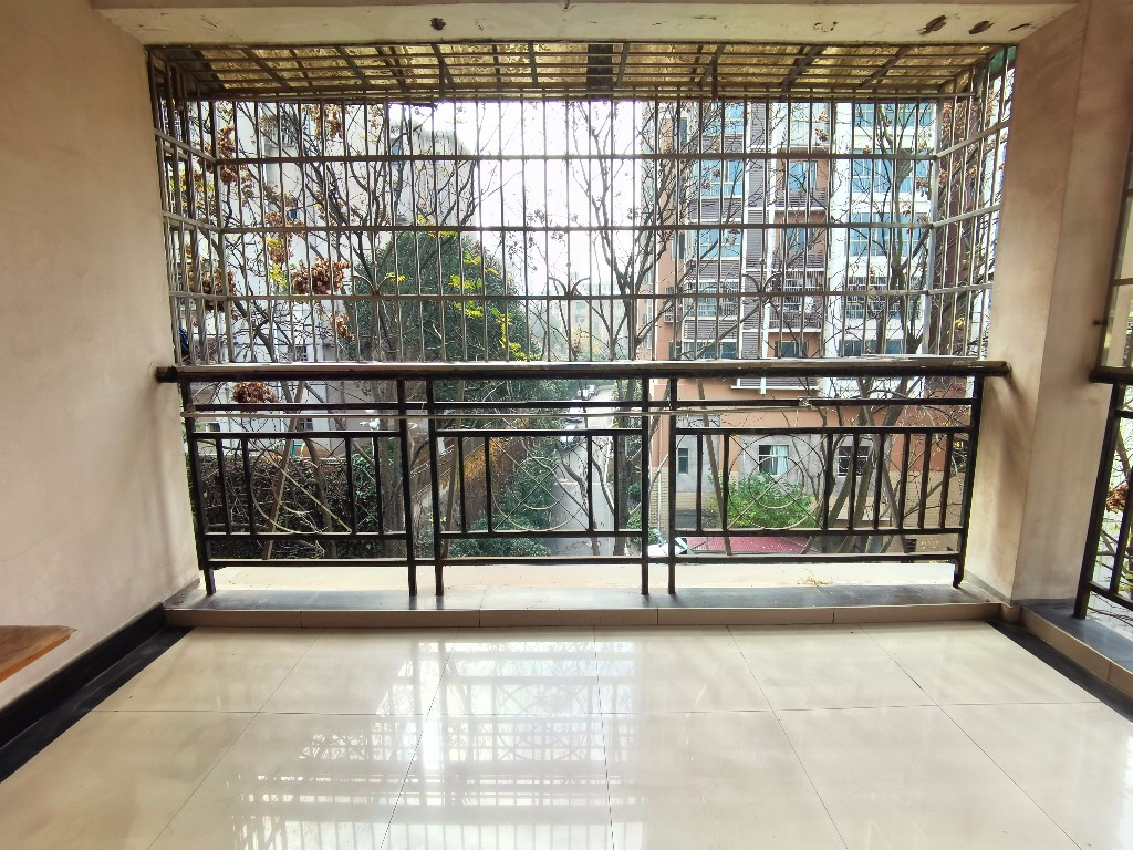 荷塘香榭 2室2厅1卫 40.8万 荷塘香榭 2室2厅1卫 40.8万客厅