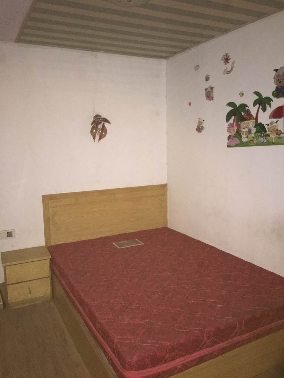 时代大厦  7室1厅7卫    58.8万 时代大厦  7室1厅7卫    58.8万卧室