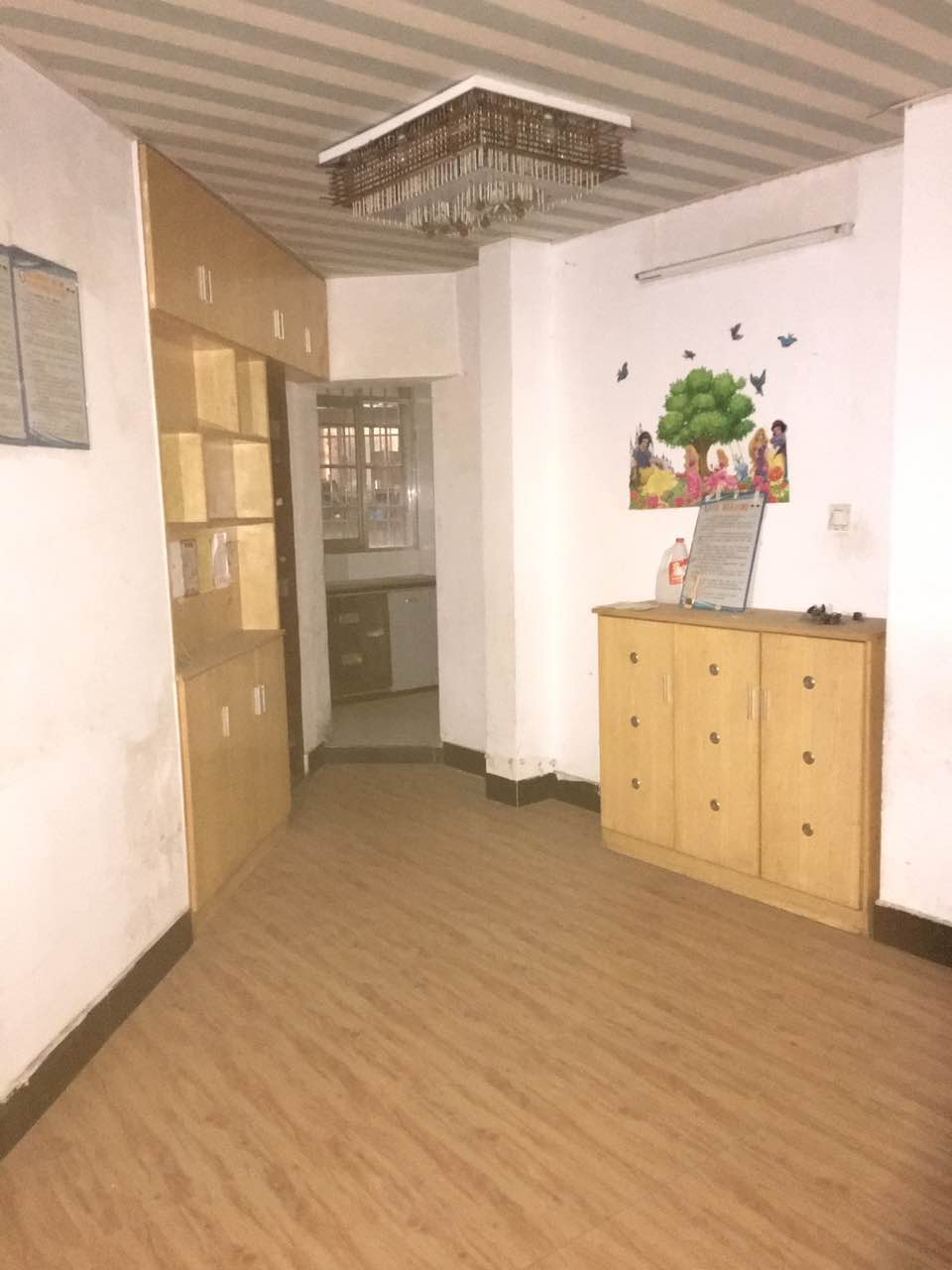 时代大厦  7室1厅7卫    58.8万 时代大厦  7室1厅7卫    58.8万卧室