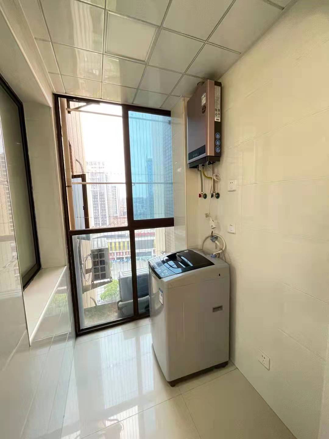 华辰汇景一、二期 1室1厅1卫 1650.0元/月 华辰汇景一、二期 1室1厅1卫 1650.0元/月室内图