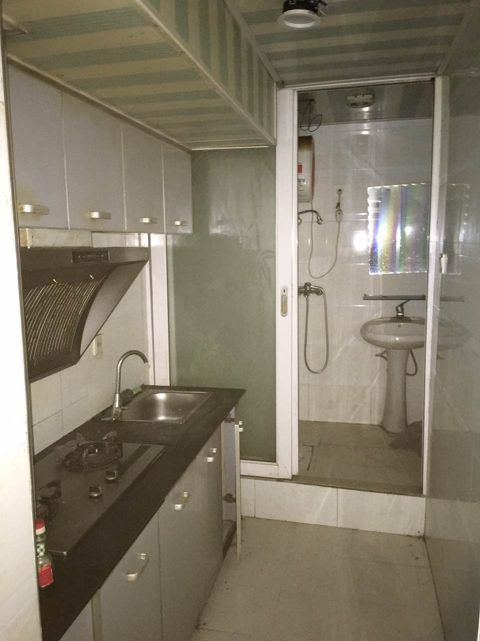 时代大厦  7室1厅7卫    58.8万 时代大厦  7室1厅7卫    58.8万客厅