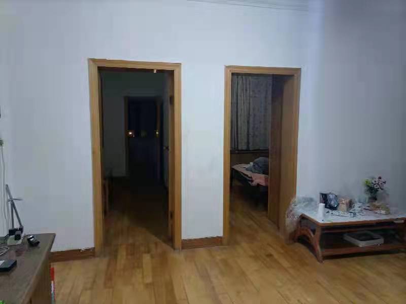 宋家桥戴家岭 2室2厅1卫 35.0万 宋家桥戴家岭 2室2厅1卫 35.0万客厅