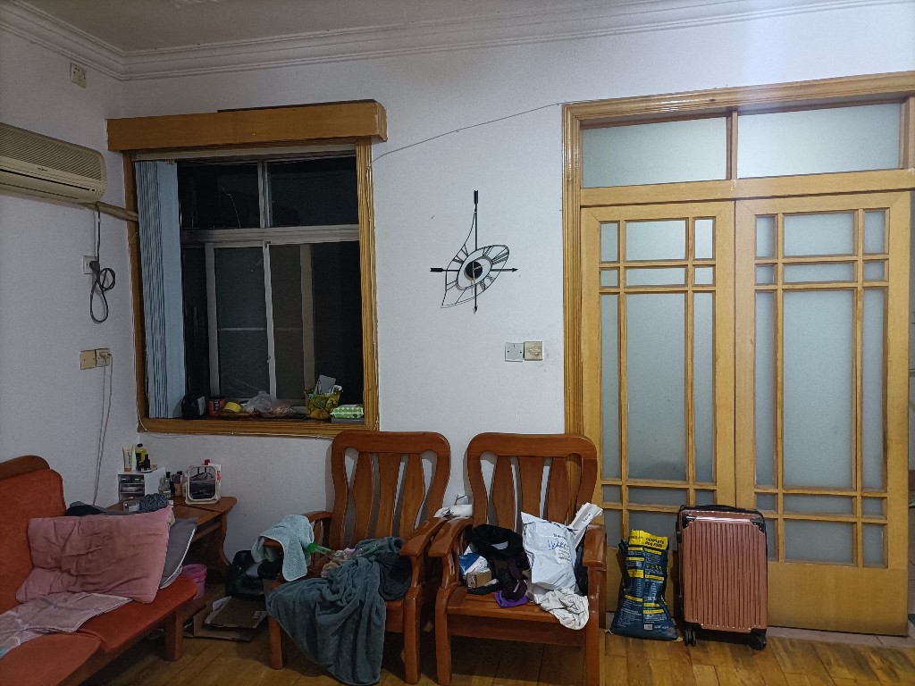 宋家桥戴家岭 2室2厅1卫 35.0万 宋家桥戴家岭 2室2厅1卫 35.0万客厅