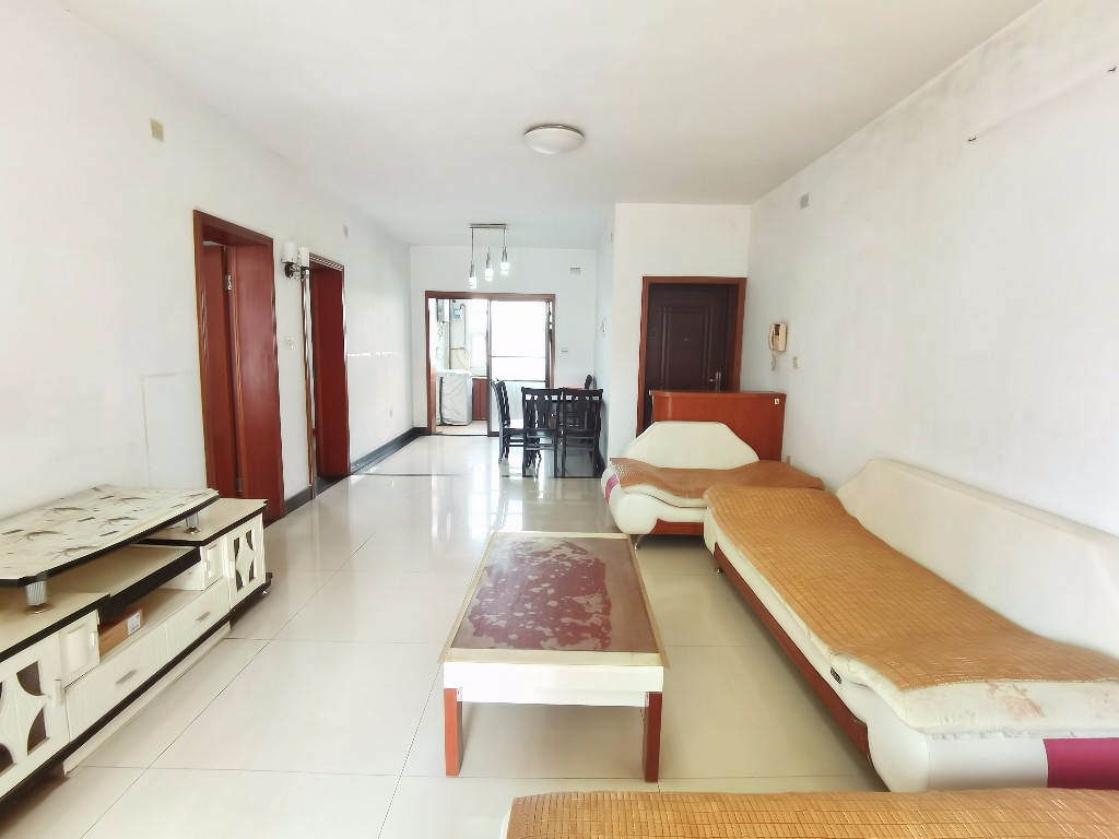 荷塘香榭 2室2厅1卫 40.8万 荷塘香榭 2室2厅1卫 40.8万客厅